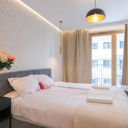 Luxury Apartment Free Parking Wawel Castle 2 Minutes Krakow Ngoại thất bức ảnh