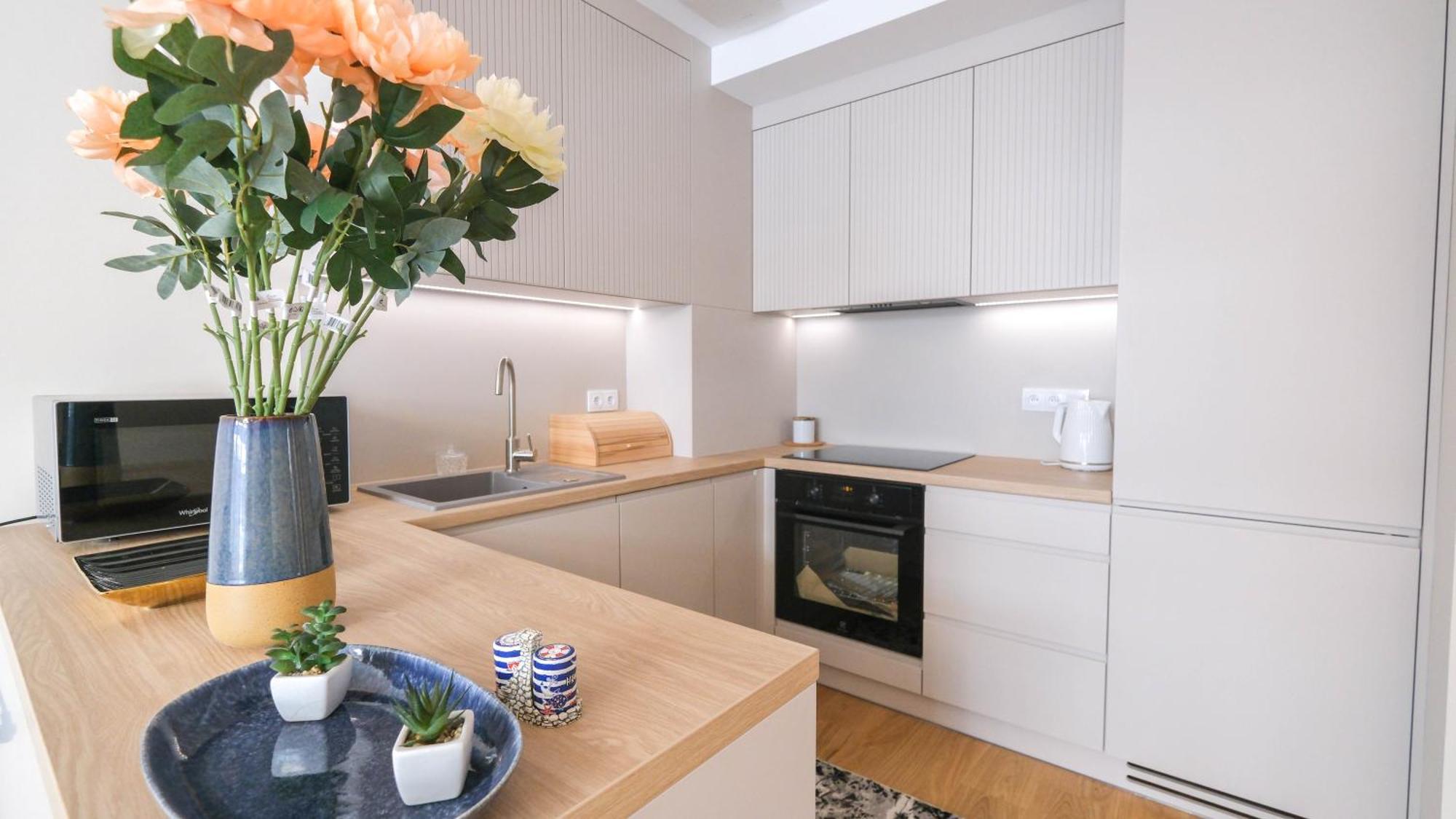 Luxury Apartment Free Parking Wawel Castle 2 Minutes Krakow Ngoại thất bức ảnh